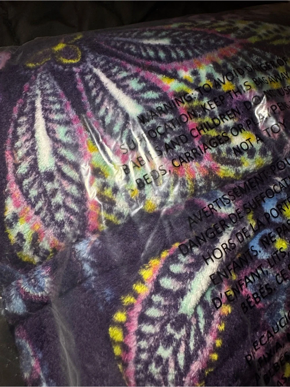 NWT Vera Bradley Fleece travel blanket batik leaves still in bag with receipt.